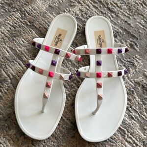 Rockstud Accents Rubber Flip Flops